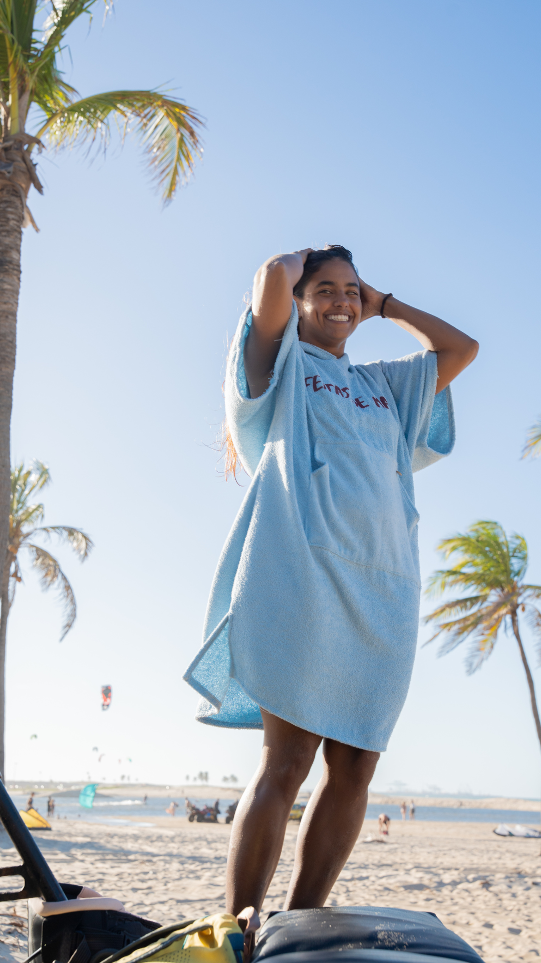 Poncho Feitas de Mar | Cor Key Blue