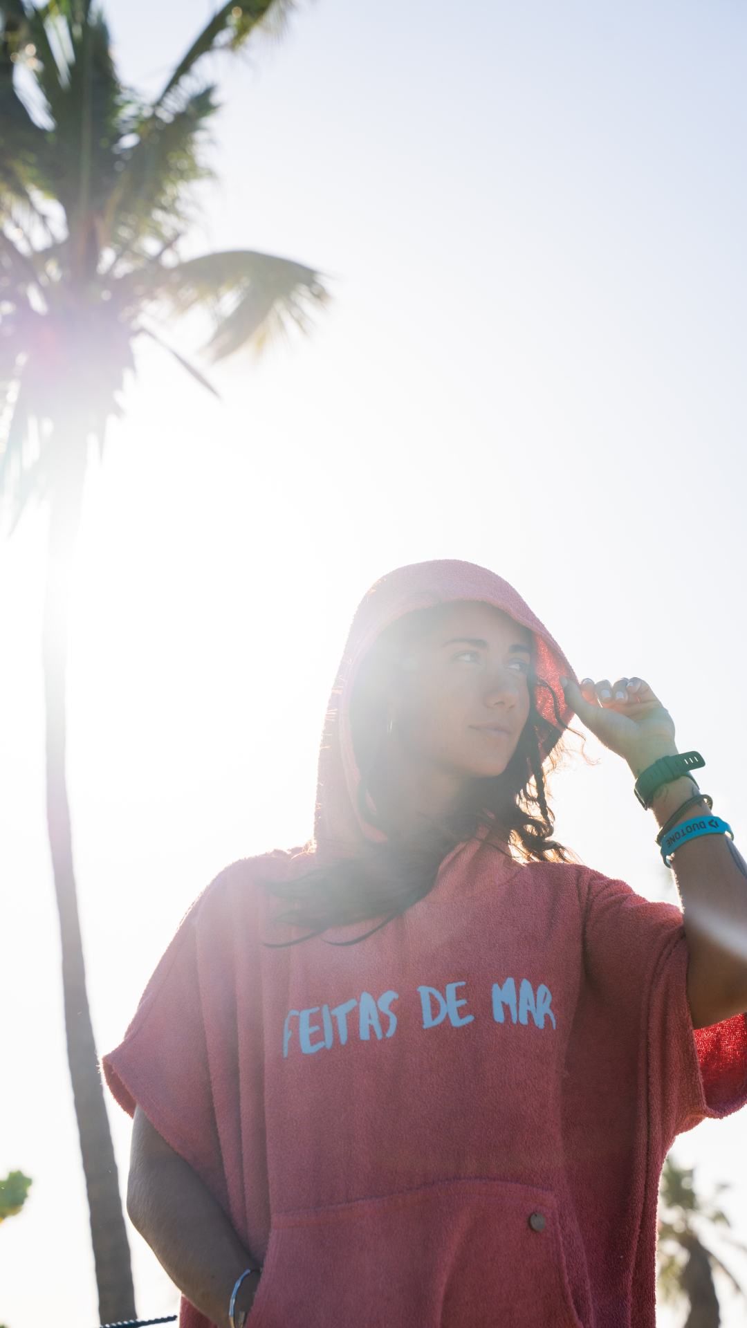 Poncho Feitas de Mar | Cor Coral