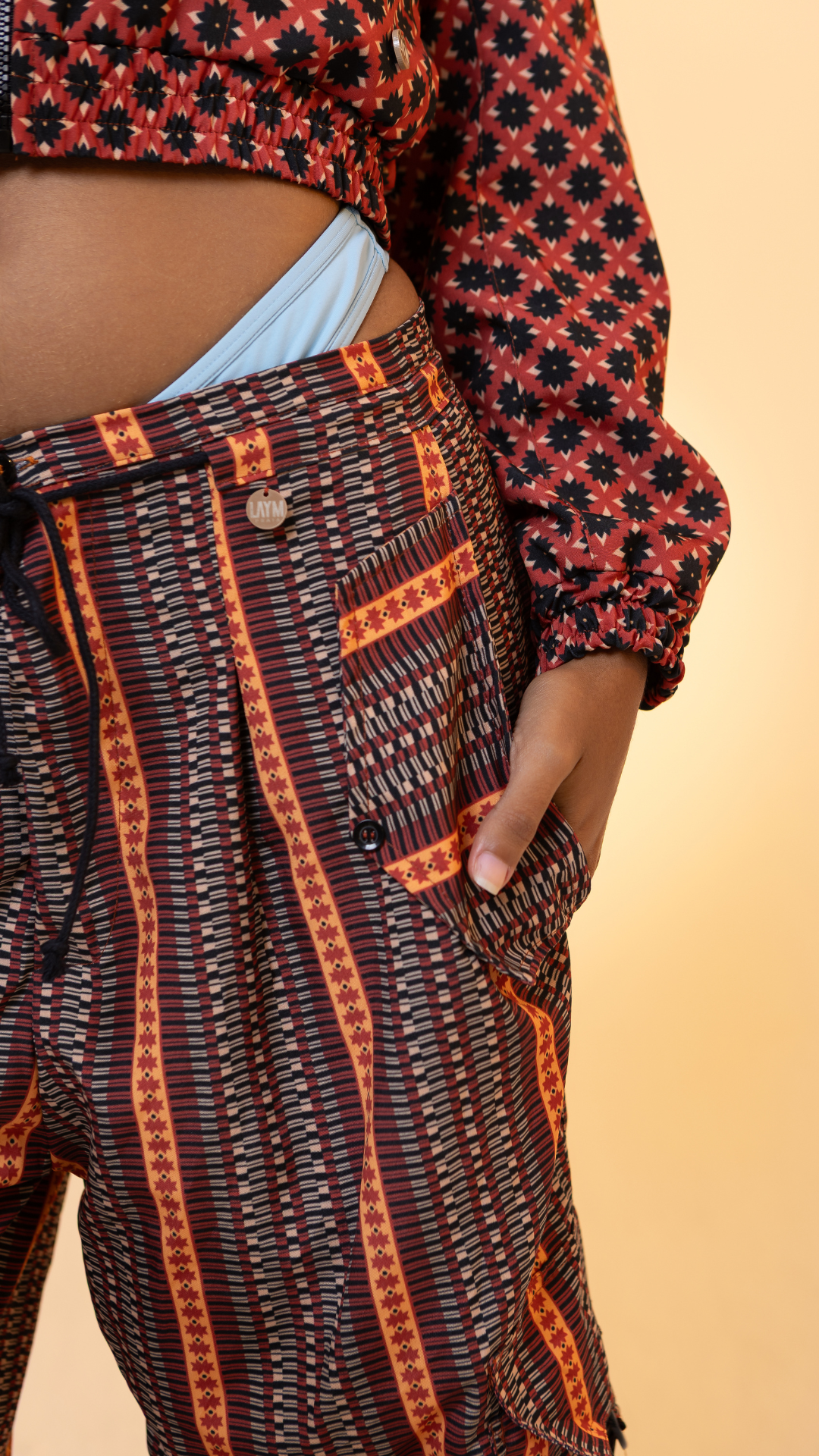 Calça Cargo Aqualeve | Print Flor do Amarante