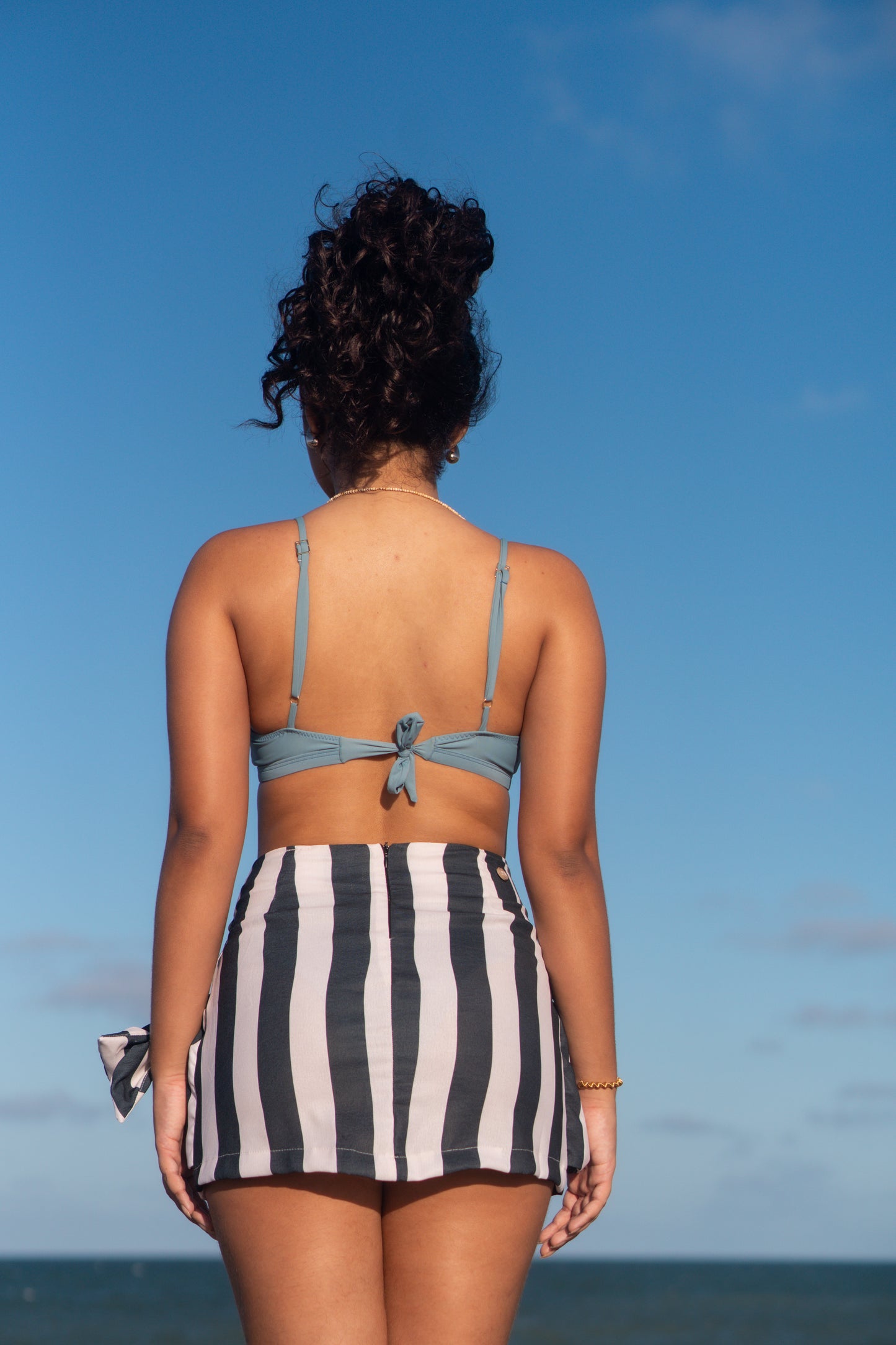 Saia Amarração Mirela | Print Listras Largas p&b Miçangas Geraldina