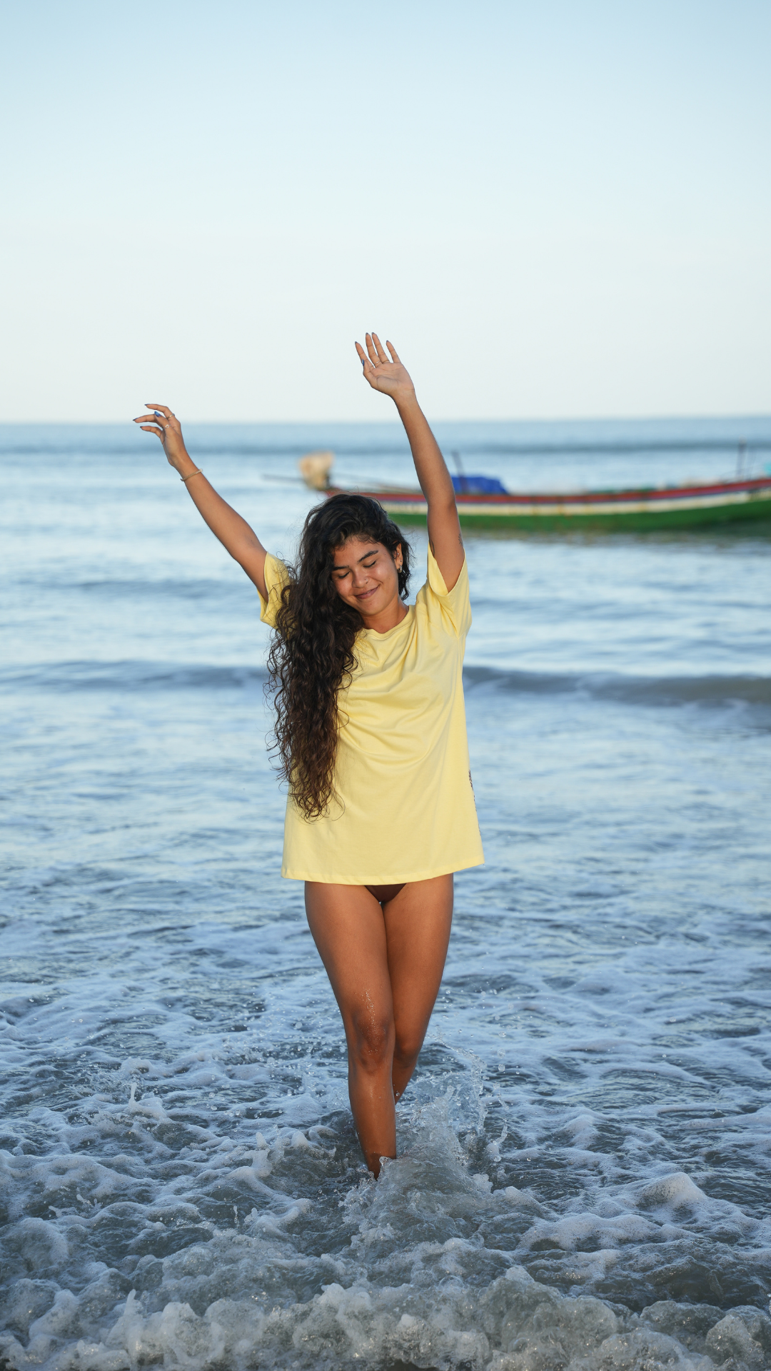 Camiseta Florescer  | Cor Amarelo Manteiga