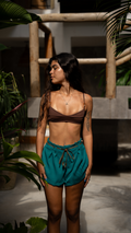 Short V | Cor Amarante