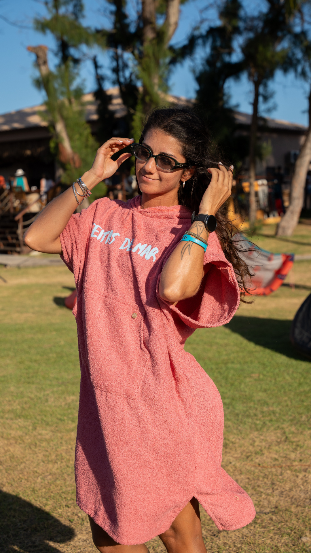 Poncho Feitas de Mar | Cor Coral