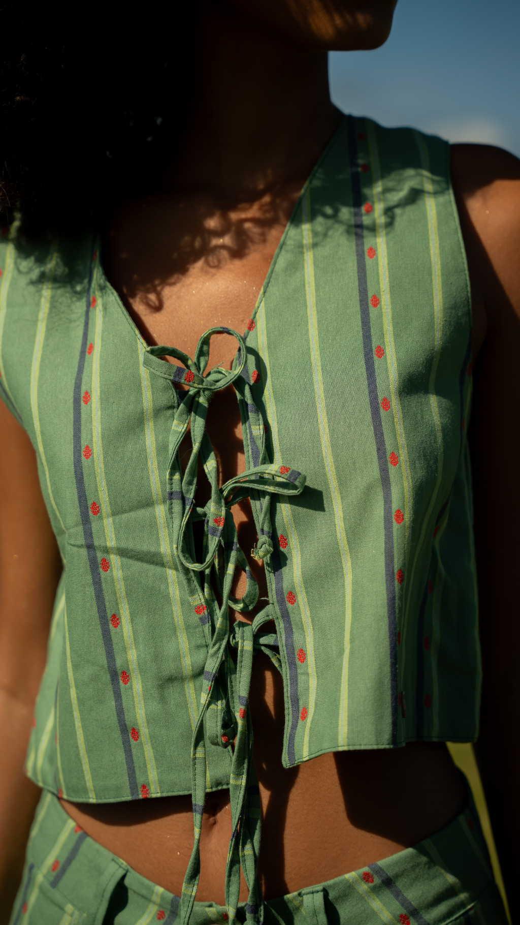 Blusa Nós Linho | Cor Amarante