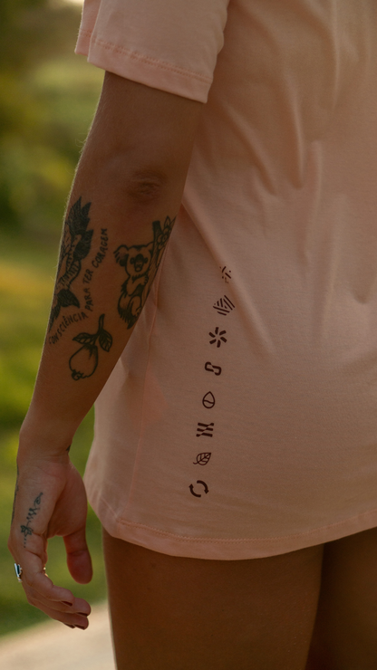 Camiseta Sorriso na Cara :)  | Cor Pêssego Candy
