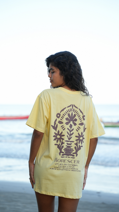 Camiseta Florescer  | Cor Amarelo Manteiga