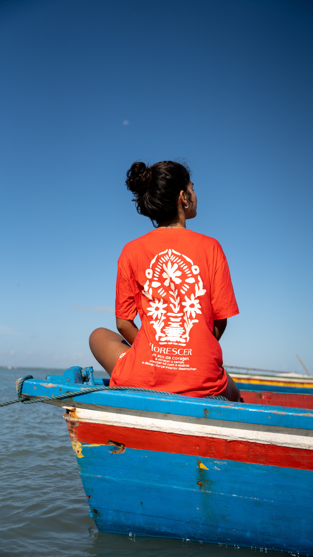 Camiseta Florescer  | Cor Coral